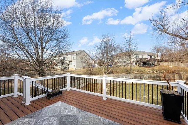 17524 SW 111th Terrace, Olathe, KS 66061