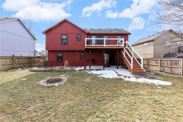 17524 SW 111th Terrace, Olathe, KS 66061