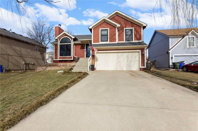 17524 SW 111th Terrace, Olathe, KS 66061