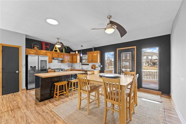 17524 SW 111th Terrace, Olathe, KS 66061