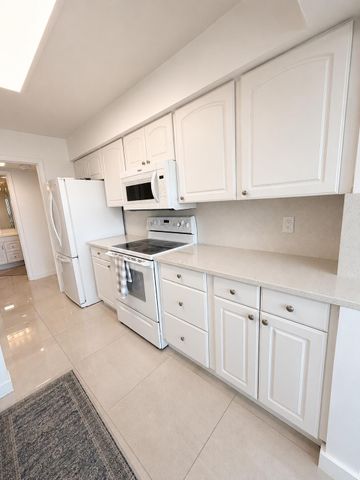 1620 S Ocean Boulevard 8H, Lauderdale-By-The-Sea # 8H, Lauderdale By The Sea, FL 33062