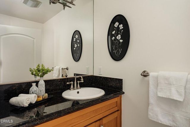 3974 Pennsylvania Avenue 110, La Crescenta, CA 91214
