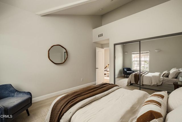 3974 Pennsylvania Avenue 110, La Crescenta, CA 91214