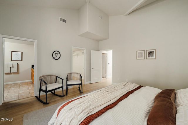 3974 Pennsylvania Avenue 110, La Crescenta, CA 91214