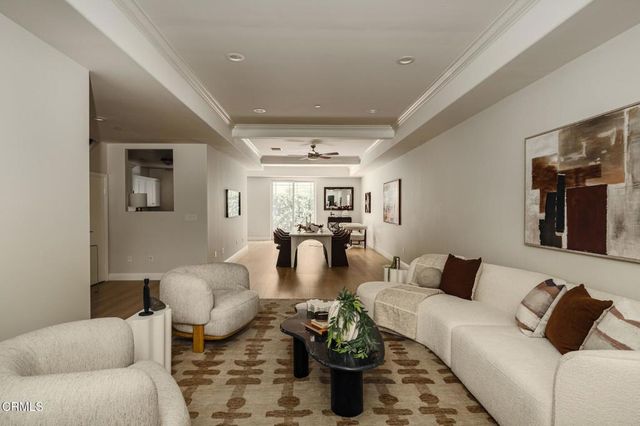 3974 Pennsylvania Avenue 110, La Crescenta, CA 91214