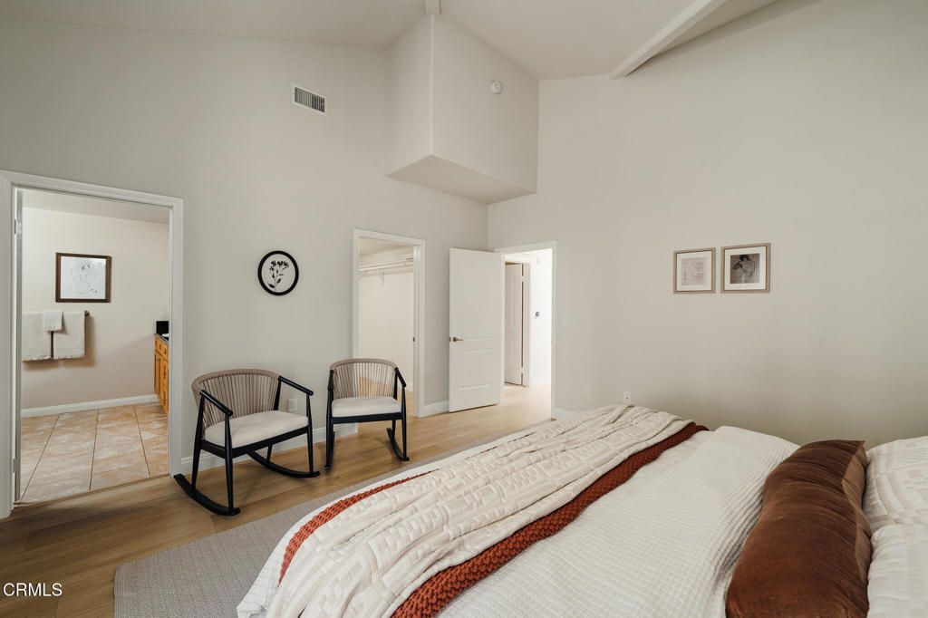 Image 30 of property listing at 3974 Pennsylvania Avenue 110, La Crescenta, CA 91214