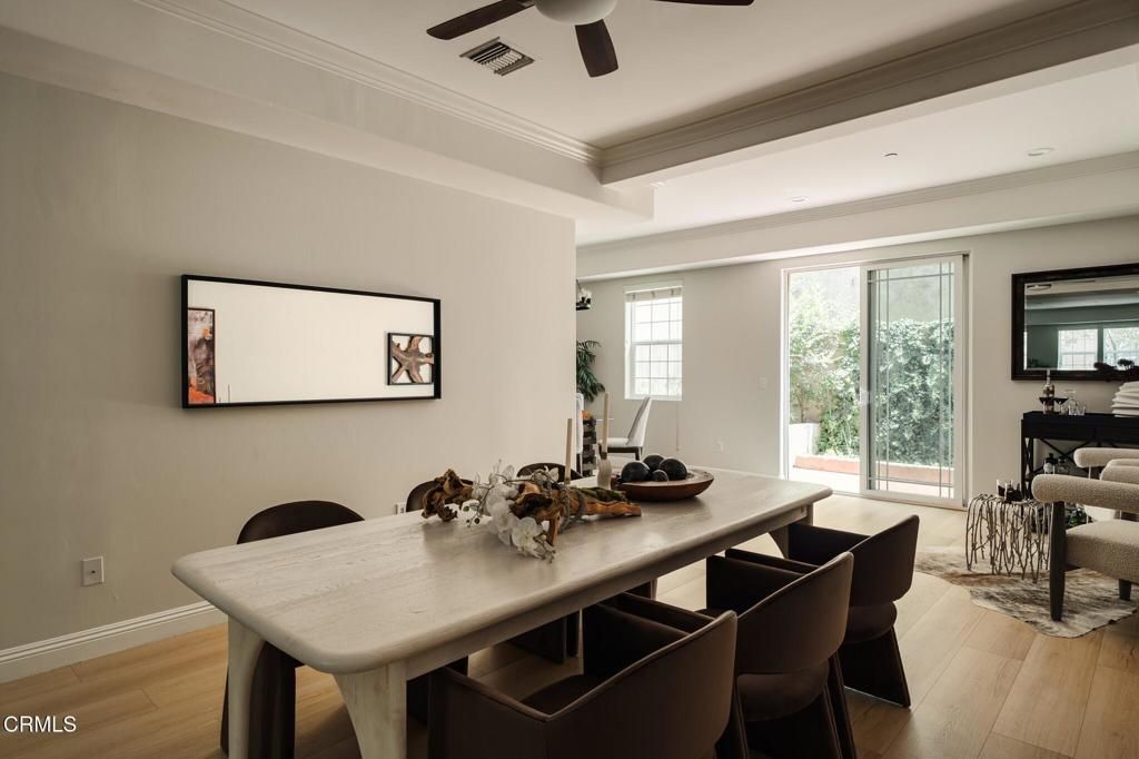 Image 4 of property listing at 3974 Pennsylvania Avenue 110, La Crescenta, CA 91214