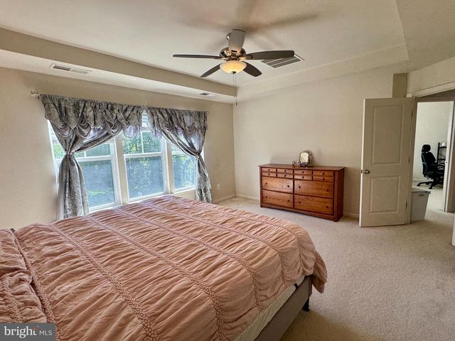 11256 MASTIFF RUN CT, Bristow, VA 20136