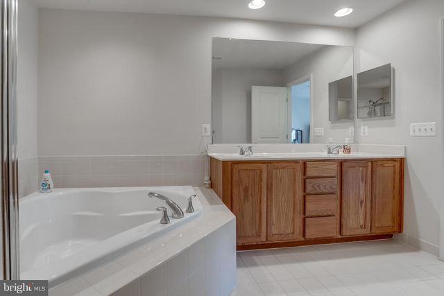 11256 MASTIFF RUN CT, Bristow, VA 20136