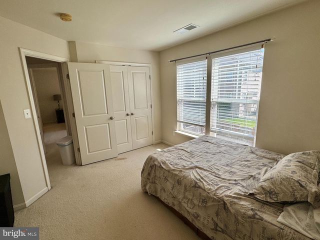 11256 MASTIFF RUN CT, Bristow, VA 20136