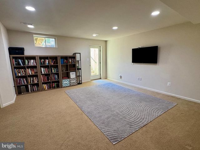11256 MASTIFF RUN CT, Bristow, VA 20136