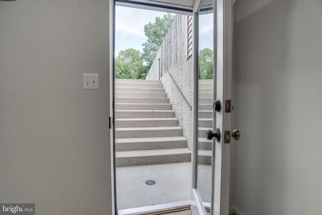11256 MASTIFF RUN CT, Bristow, VA 20136