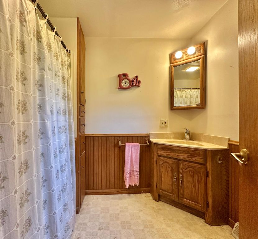 Image 18 of property listing at 312 10th Street, Clear Lake, WI 54005