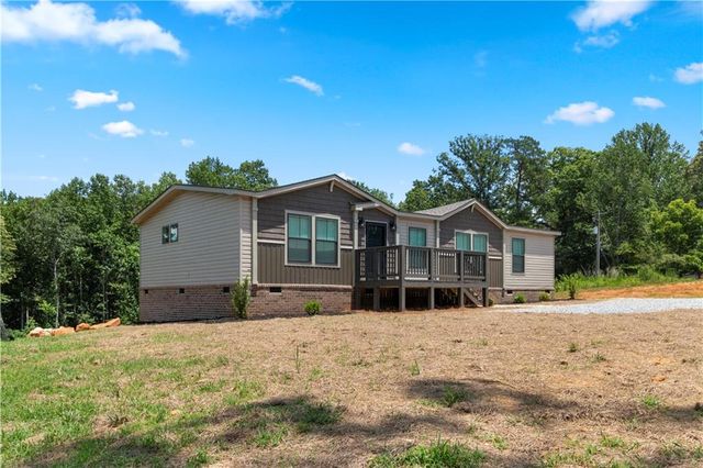 654 Robertson Loop Road, Clarkesville, GA 30523