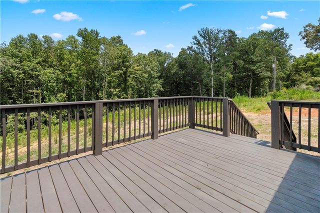 654 Robertson Loop Road, Clarkesville, GA 30523