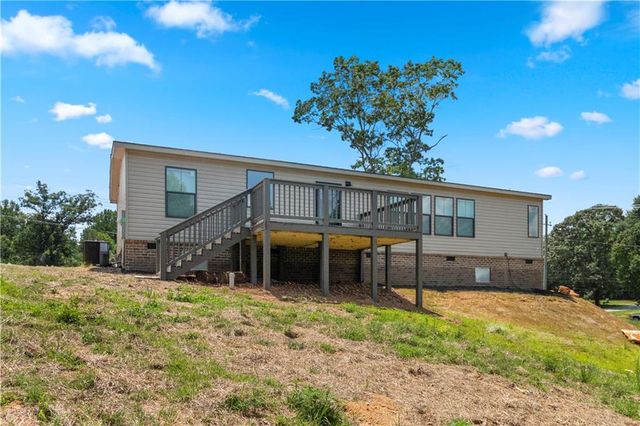 654 Robertson Loop Road, Clarkesville, GA 30523