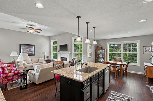 3205 GRANITE CREEK DR, Columbia, MO 65202