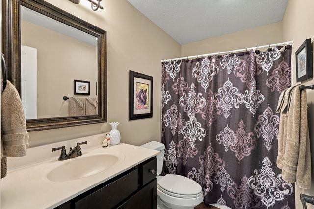 3205 GRANITE CREEK DR, Columbia, MO 65202