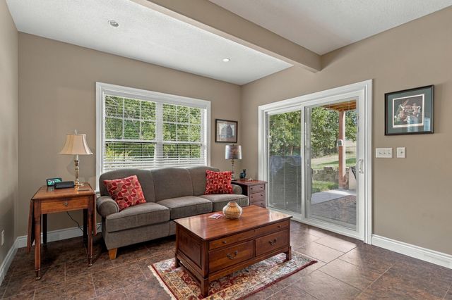 3205 GRANITE CREEK DR, Columbia, MO 65202