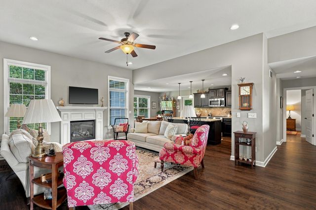 3205 GRANITE CREEK DR, Columbia, MO 65202