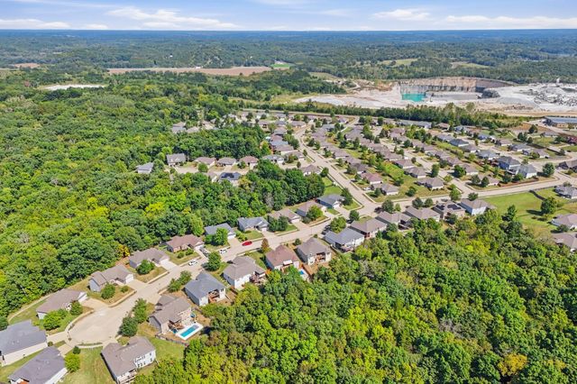 3205 GRANITE CREEK DR, Columbia, MO 65202