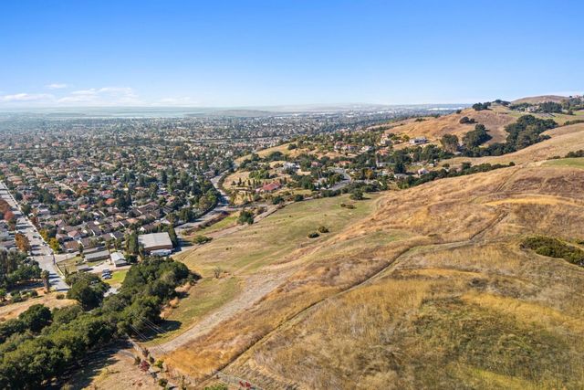 1995 Old Calaveras Road, Milpitas, CA 95035