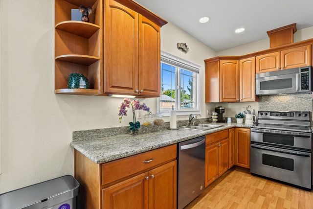 1995 Old Calaveras Road, Milpitas, CA 95035