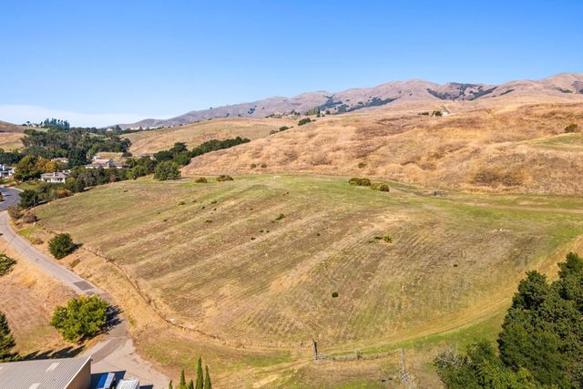 1995 Old Calaveras Road, Milpitas, CA 95035