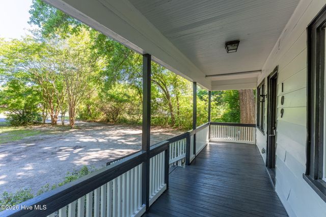 109 Pine Clay Road, Wilmington, NC 28403