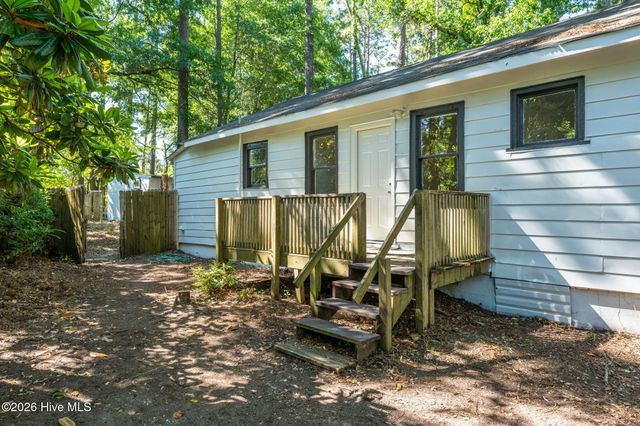 109 Pine Clay Road, Wilmington, NC 28403