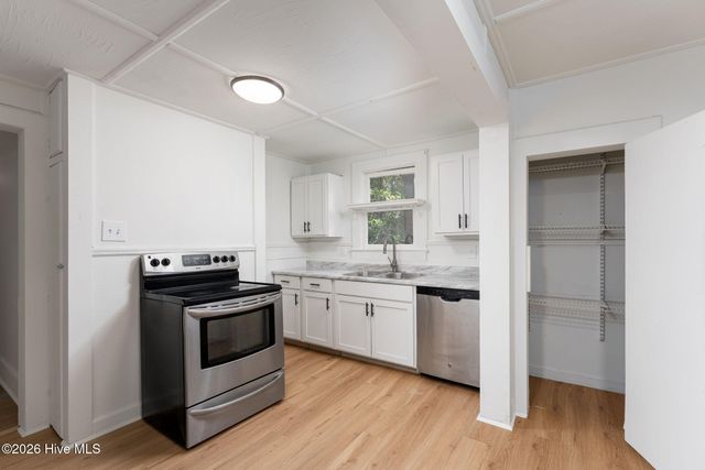 109 Pine Clay Road, Wilmington, NC 28403