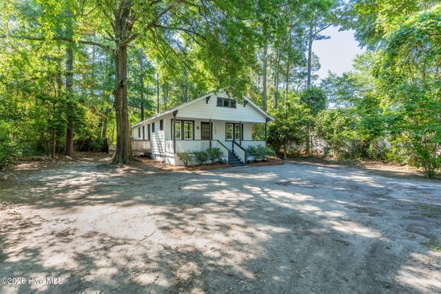 109 Pine Clay Road, Wilmington, NC 28403