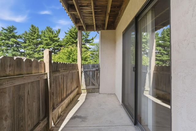 2279 Hedgerow, 2279 C, Columbus, OH 43220