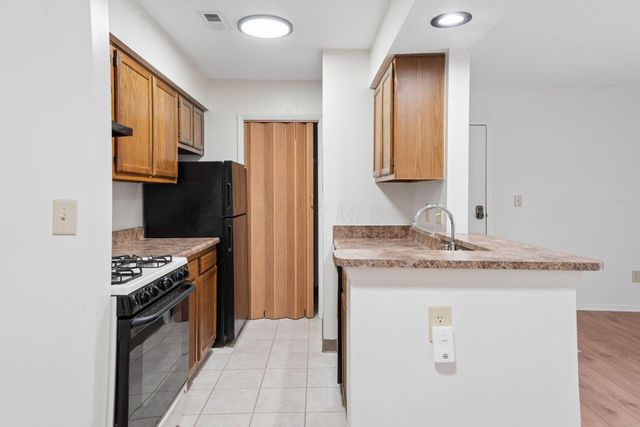 2279 Hedgerow, 2279 C, Columbus, OH 43220