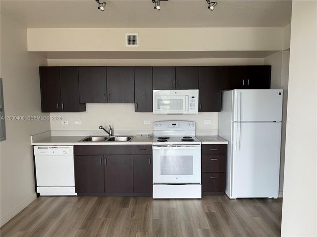 437 SW 4th Avenue 816, Fort Lauderdale, FL 33315