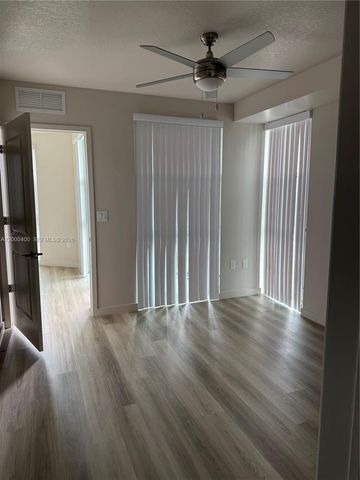 437 SW 4th Avenue 816, Fort Lauderdale, FL 33315