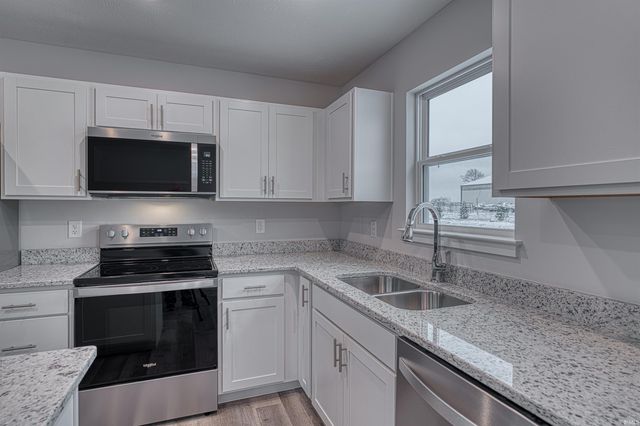 13918 Persimmon Drive, Evansville, IN 47725