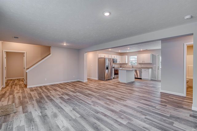 13918 Persimmon Drive, Evansville, IN 47725