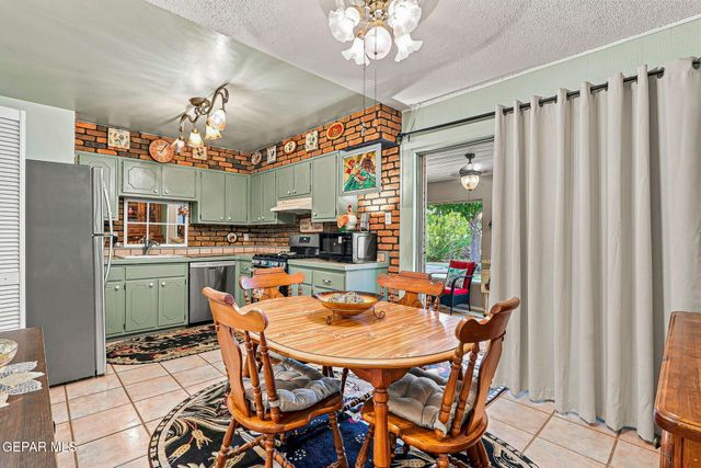10444 TOMWOOD Avenue, El Paso, TX 79925
