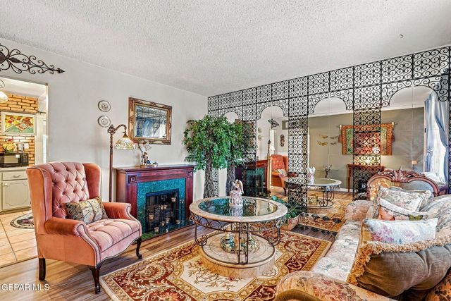 10444 TOMWOOD Avenue, El Paso, TX 79925