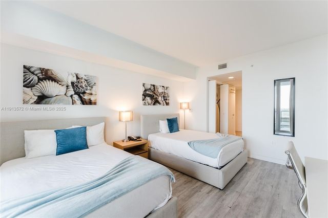 2602 E Hallandale Beach Blvd R1206, Hallandale Beach, FL 33009