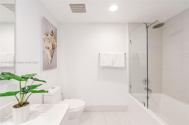 2602 E Hallandale Beach Blvd R1206, Hallandale Beach, FL 33009