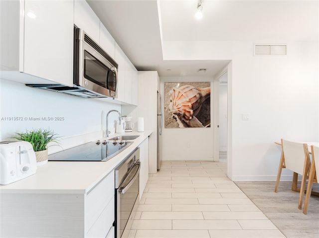 2602 E Hallandale Beach Blvd R1206, Hallandale Beach, FL 33009