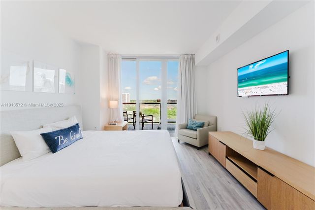 2602 E Hallandale Beach Blvd R1206, Hallandale Beach, FL 33009