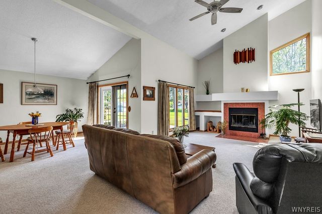 2179 Stony Point Road, Grand Island, NY 14072