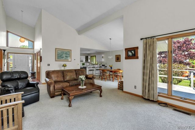 2179 Stony Point Road, Grand Island, NY 14072