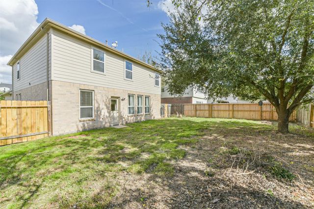 1810 Sun Point Court, Humble, TX 77396