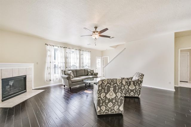 1810 Sun Point Court, Humble, TX 77396