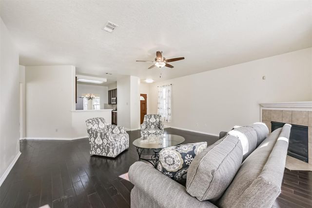 1810 Sun Point Court, Humble, TX 77396