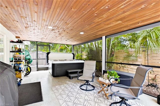 2926 Holly RD, Fort Myers, FL 33901